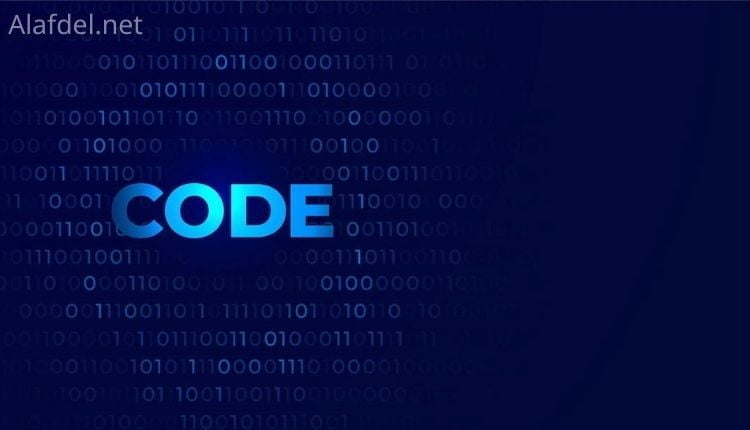 صورة بها كلمة code ومجموعة من أكواد البرمجة على خلفية زرقاء ضمن معلومات عن القناة Elzero Web School