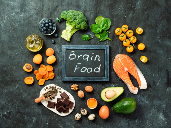 أطعمة تعزز الذاكرة وصحة الدماغ