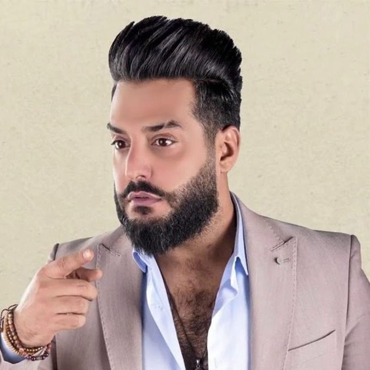 صورة بها الفنان العراقي جلال الزين ضمن الحديث عن فيديو الفنان جلال الزين سكس تلجرام