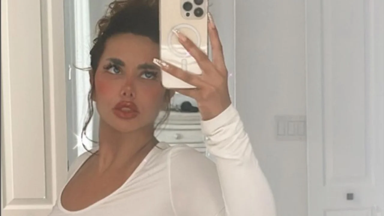 صورة بها الفتاة السعودية باربي نجد ضمن الحديث عن باربي نجد افلام كاملة وطويلة