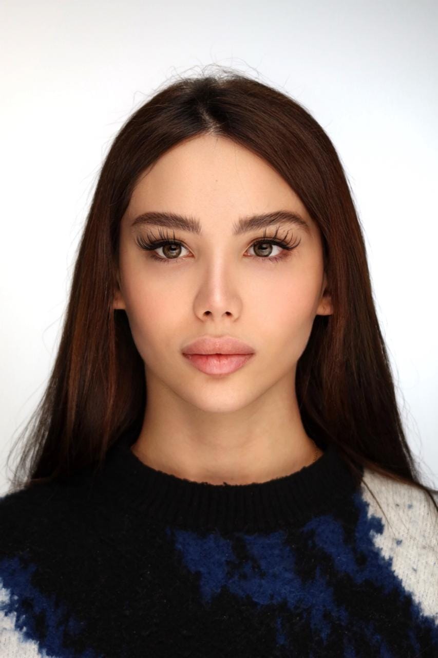 صورة بها نايا الخوري ضمن الحديث عن xnxx نايا خوري وجوني سينز