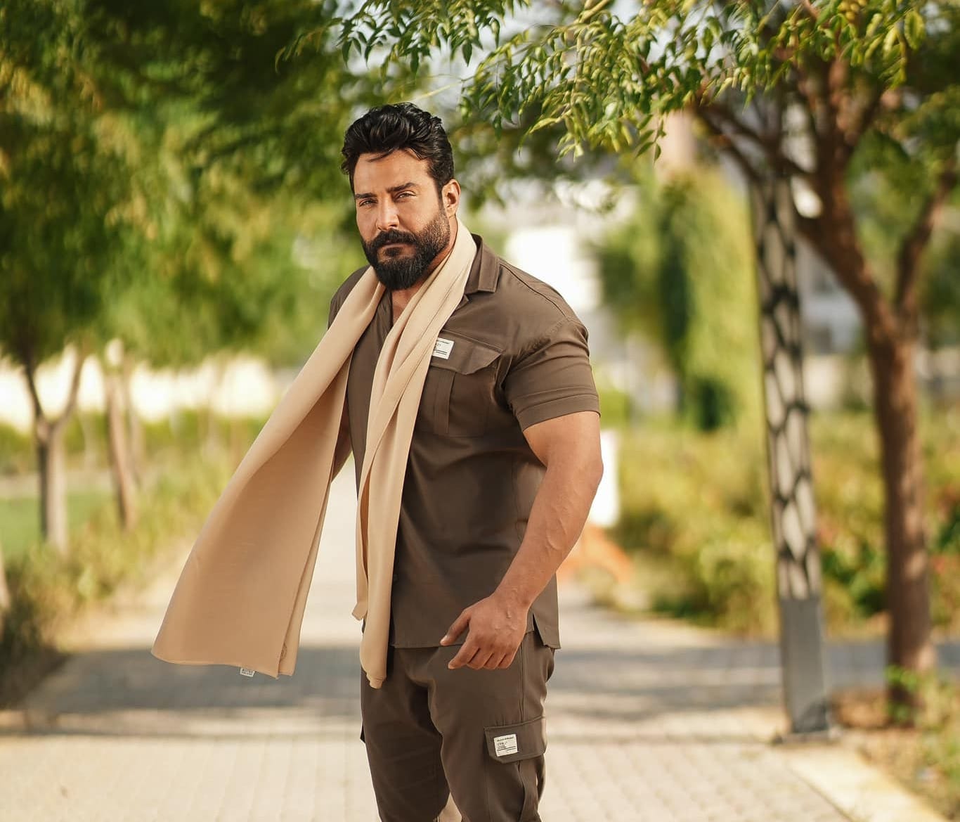 صورة بها الفنان العراقي جلال الزين ضمن الحديث عن فيديو سكس الفنان جلال الزين