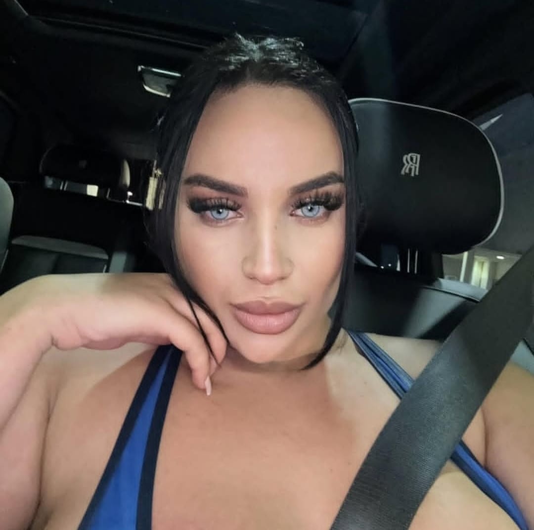 صورة بها الفتاة ياسمين كورفي ضمن الحديث عن ياسمين كورفي Videos Porno