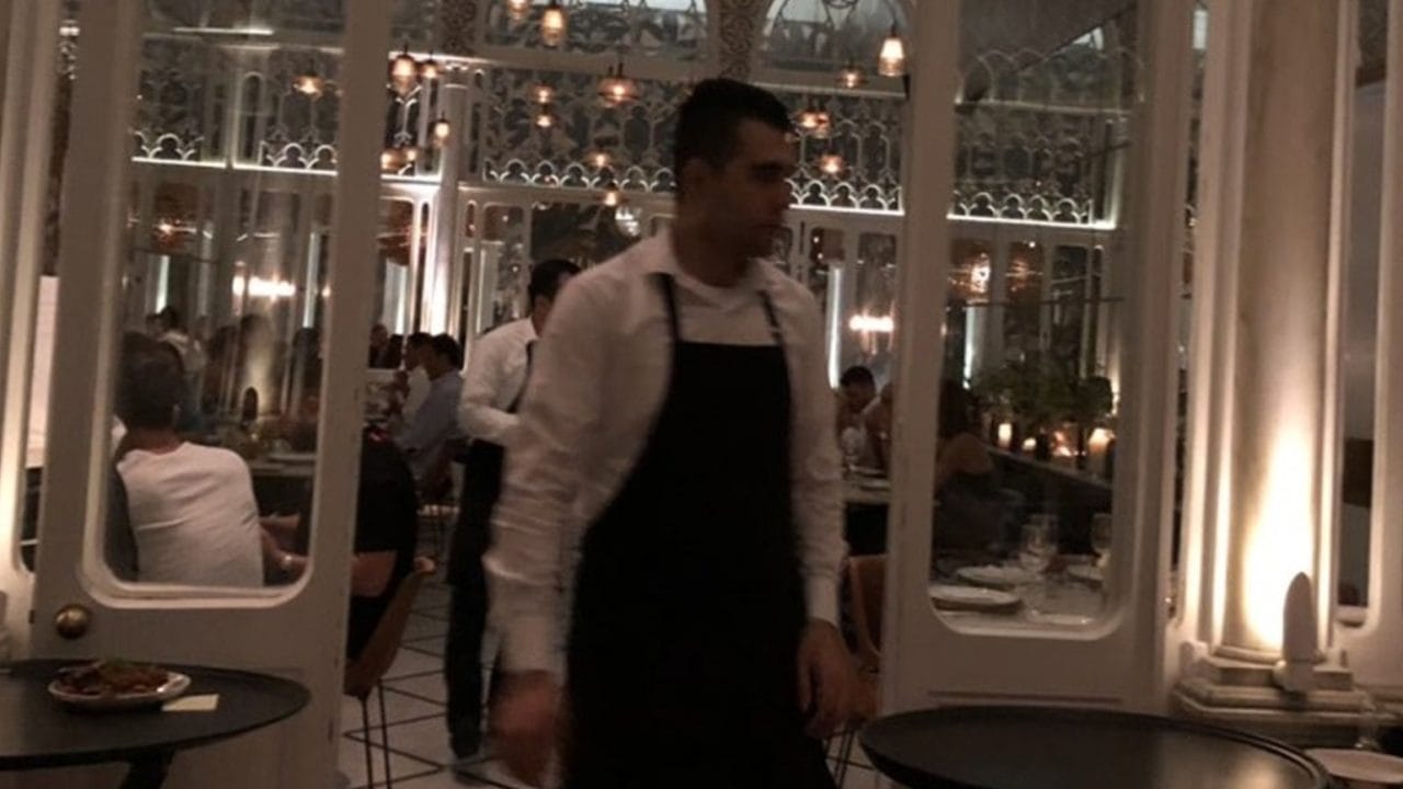 فيديو سكس مطعم ليزا بيروت