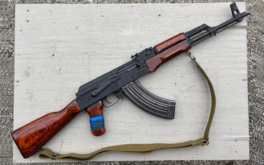 تصنيع بندقية AK-47