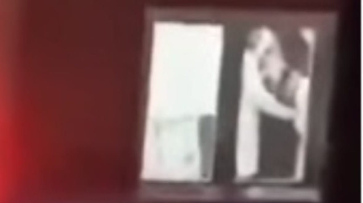 فيديو سكس طبيب الاسنان