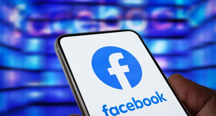 Facebook launches Creator Fast Track