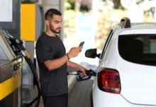 لماذا يُمنع استخدام الهاتف المحمول في محطات البنزين