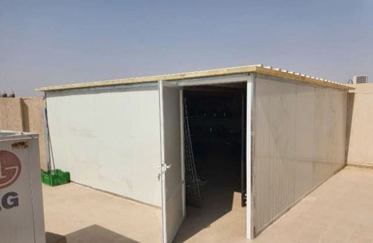 استخدامات الساندويش بانل في السعودية