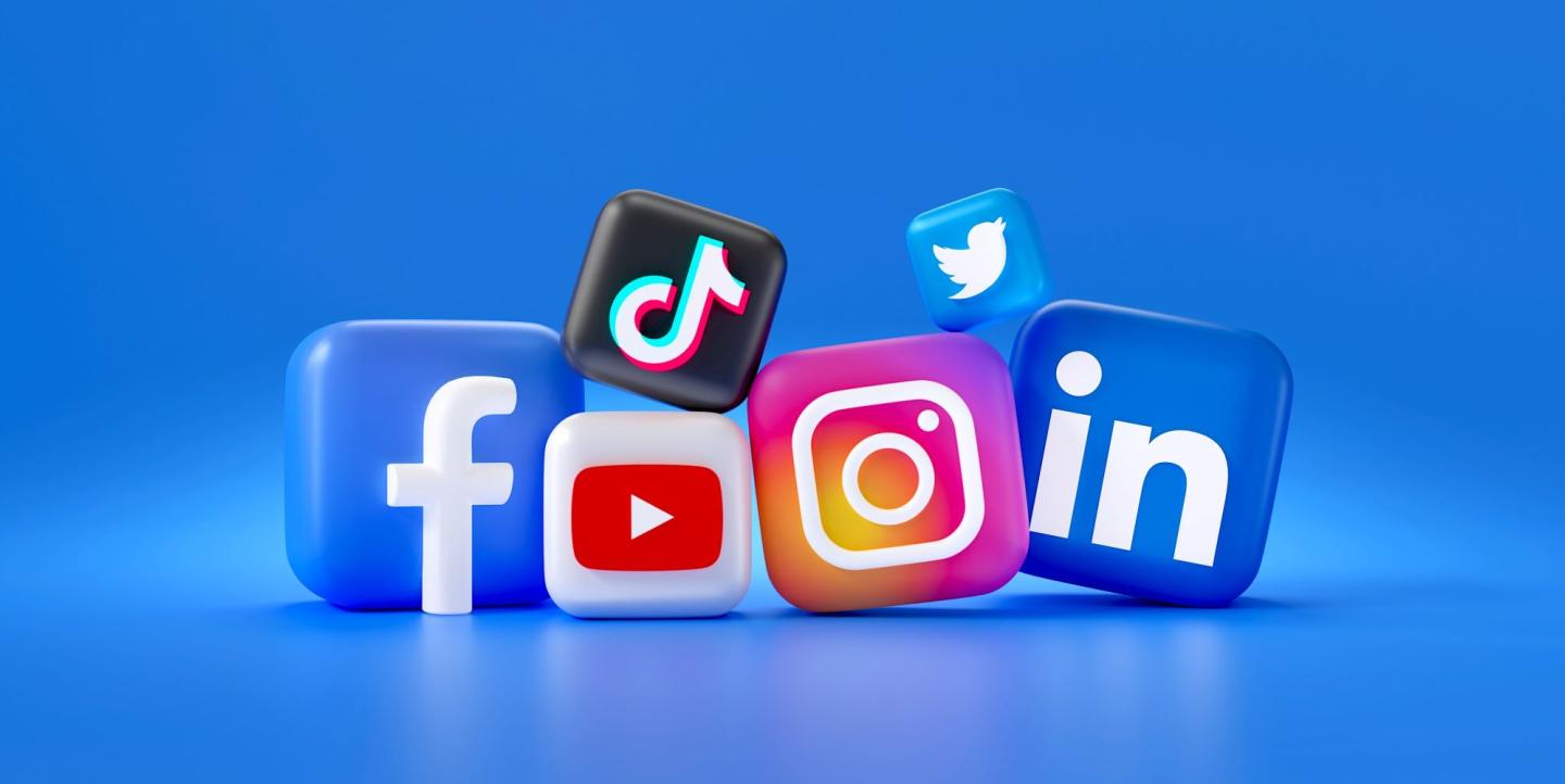 أفضل سيرفر بيع وشراء وزيادة متابعين